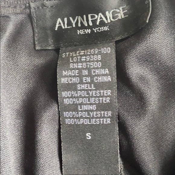 Elegant black cocktail dress NWOT - Picture 4 of 4